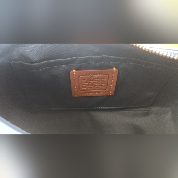 Teri Shoulder Bag In Loved Denim With Charms - Picture 11 of 12